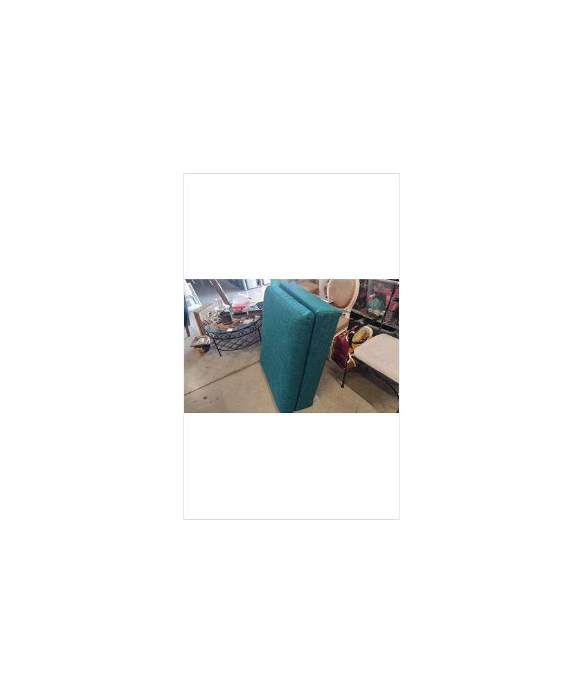 POUF - BOUT DE CANAPE 