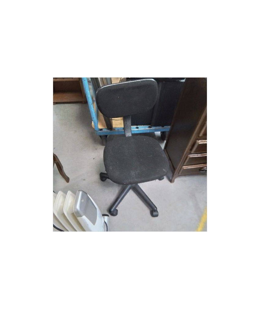 CHAISE DE BUREAU NOIRE A ROULETTES