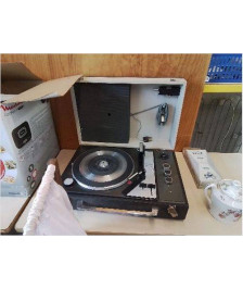TOURNE DISQUE 