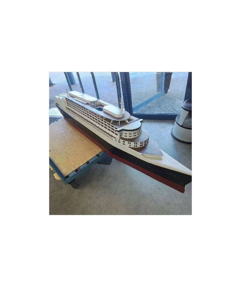 MAQUETTE BATEAU TRES GRAND MODELE (2M20)