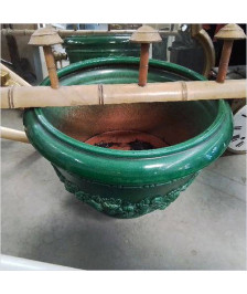 CACHE POT VERT FLEURI