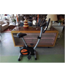 VÉLO D’APPARTEMENT DAVID DOUILLET 