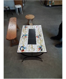 TABLE BASSE MÉTAL CARRELE AUX COQS ANNÉES 60