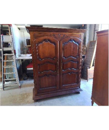 ARMOIRE EN MERISIER 
