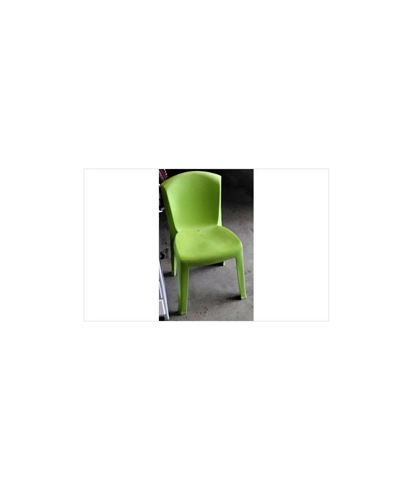 CHAISE PLASTIQUE 