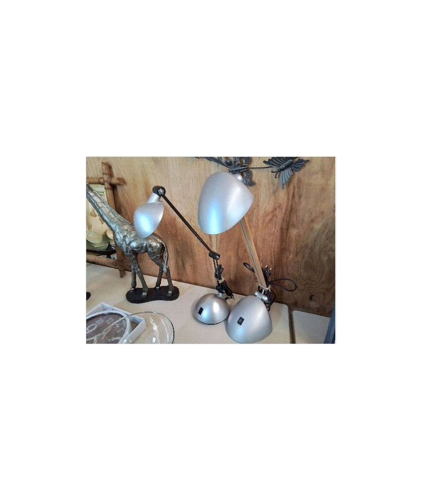 LAMPE GRISE DE BUREAU 