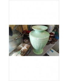 VASE VERT EN L’ETAT