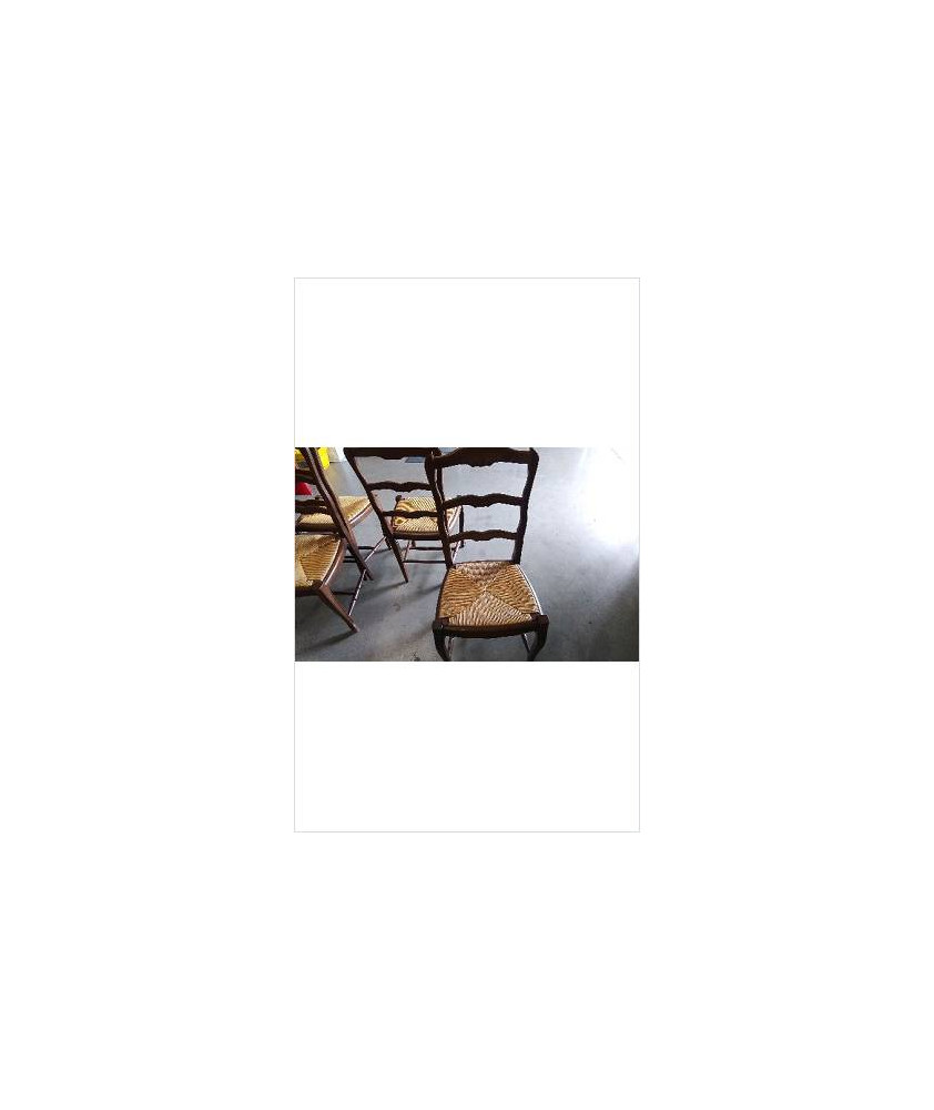 CHAISE PAILLEE