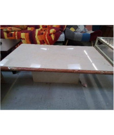 TABLE BASSE EN MARBRE 