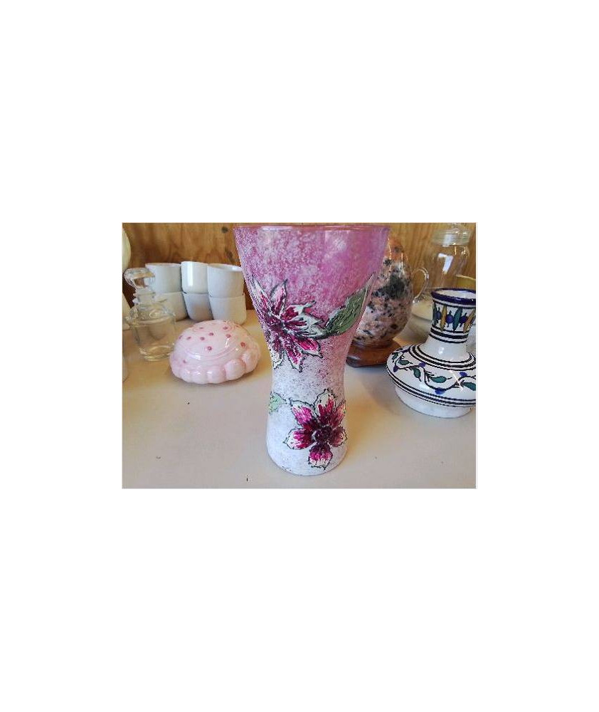 MINI VASE EN VERRE ROSE DECORÉ 