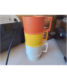 LOT DE 3 TASSES