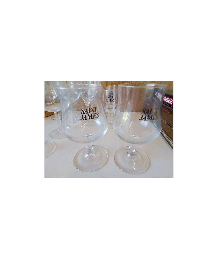 LOT DE 2 VERRES SAINT JAMES 