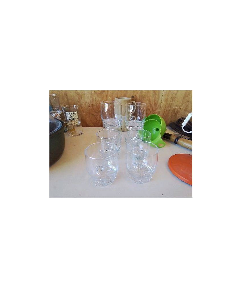 LOT DE 8 VERRES 