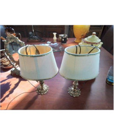 PETITE LAMPE AVEC PIED EN BRONZE 