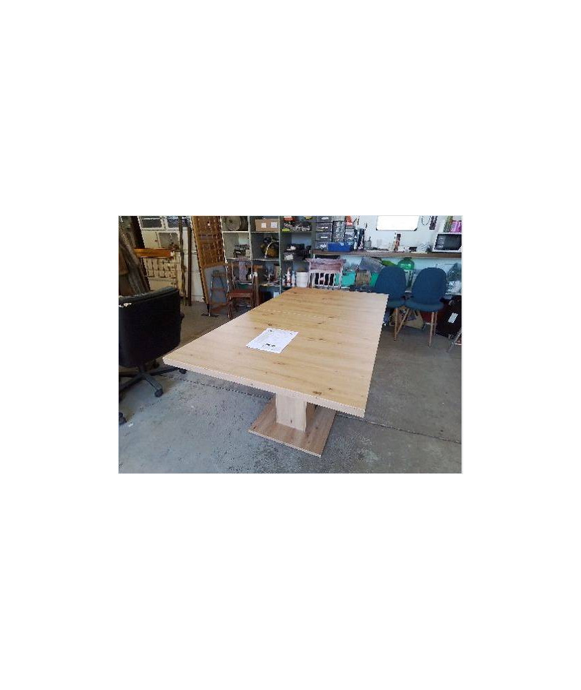 TABLE MODERNE 