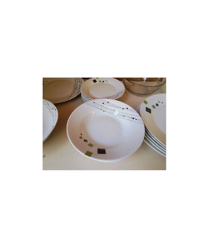 LOT DE 6 ASSIETTES CREUSES MOTIF CARRÉ 