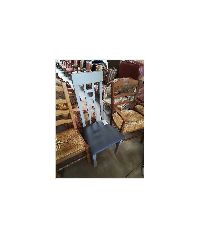 CHAISE BOIS GRIS HAUT DOSSIER ASSISE PU TAUPE