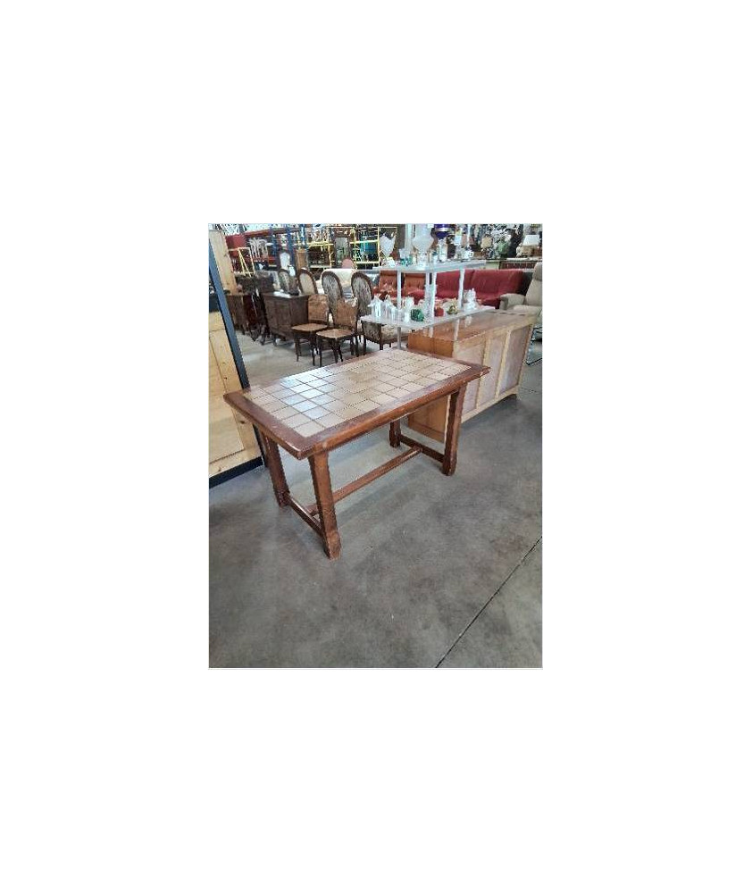 TABLE RECTANGULAIRE A ENTRETOISE BOIS CARRELÉ 124X74X75CM