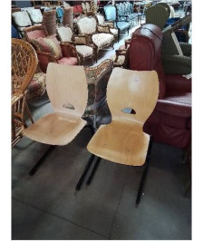 CHAISE D’ACCEUIL PIÈTEMENT MÉTAL NOIR ASSISE BOIS CLAIR