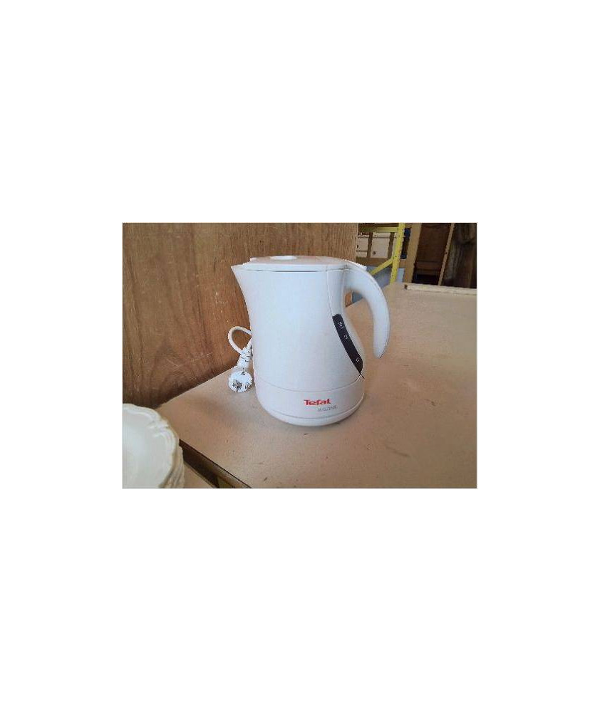 BOUILLOIRE TEFAL