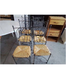 CHAISE EN FER PAILLÉE 