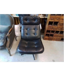 FAUTEUIL EN CUIR 
