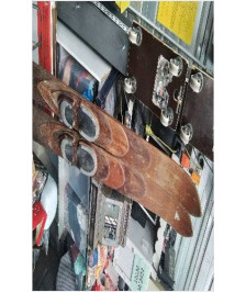 SKIS NAUTIQUES VINTAGE EN BOIS 