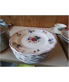 ASSIETTE PLATE AVEC MOTIF FLORAL 