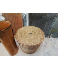 THÉIÈRE CHINOISE DANS SON PANIER 