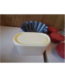 TUPPERWARE 