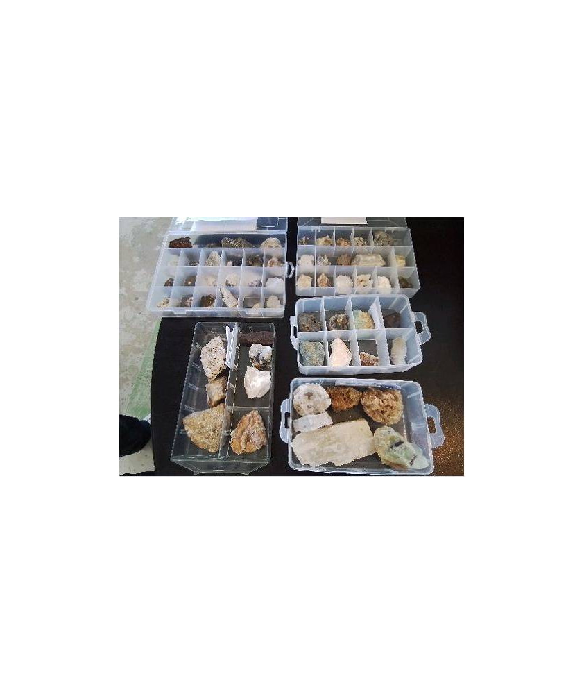 COFFRET MINERAUX AVEC NOTICE EXPLICATIVES