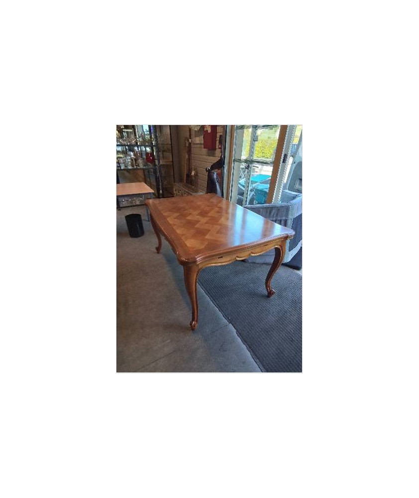 TABLE RECTANGULAIRE A RALLONGES BOIS CLAIR CHANTOURNÉ STYLE RÉGENCE TABLE RECTANGULAIRE A RALLONGES BOIS CLAIR CHANTOURNÉ STYLE RÉGENCE