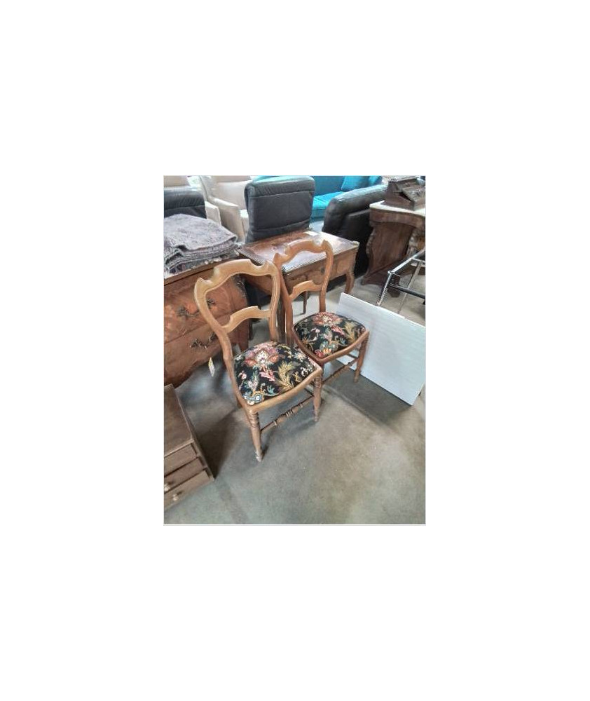 PAIRE DE CHAISES BOIS CLAIR DOSSIER ÉCHANCRÉ ASSISE CAPITONNÉ TISSU NAPOLÉON III PAIRE DE CHAISES BOIS CLAIR DOSSIER ÉCHANCRÉ ASSISE CAPITONNÉ TISSU NAPOLÉON III