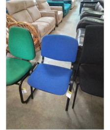 CHAISE D’ACCUEIL PIÈTEMENT MÉTAL NOIR ASSISE ET DOSSIER BLEU