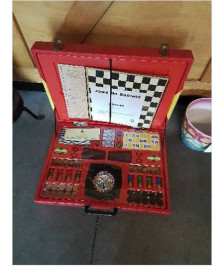 MALLETTE DE JEUX GARNIER ANNÉES 60