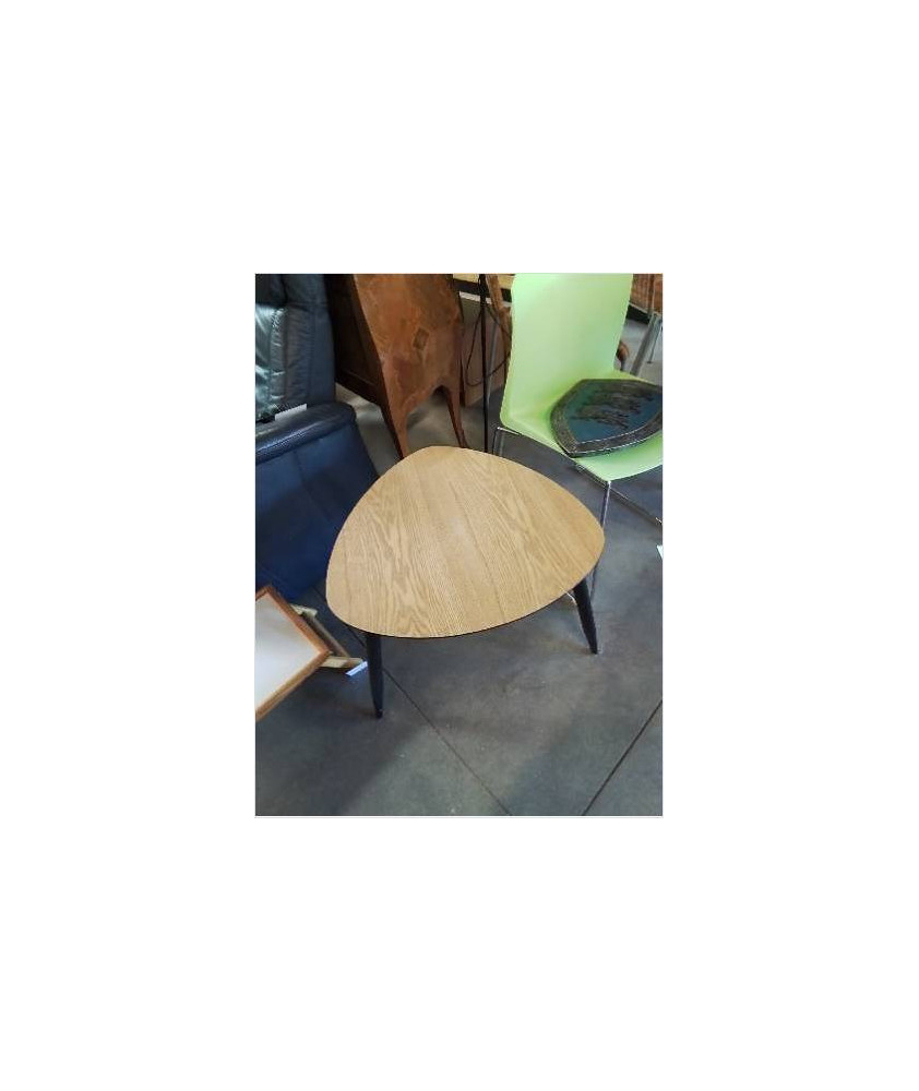 TABLE BASSE TRIANGULAIRE PIÈTEMENT BOIS NOIR PLATEAU BOIS CLAIR