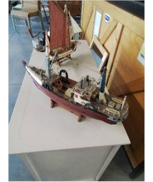 MAQUETTE BATEAU DE PÊCHE 