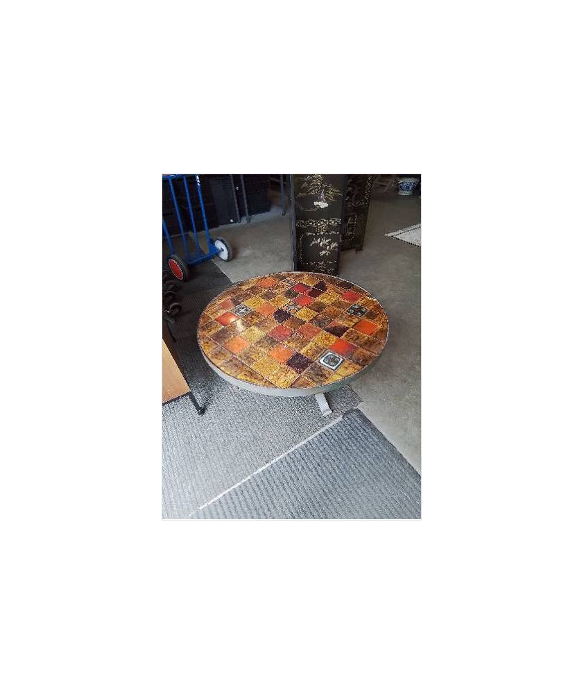 TABLE BASSE RONDE PIÈTEMENT FER FORGÉ CARRELÉ LA ROUE VALLAURIS ANNÉES 50/60 TABLE BASSE RONDE PIÈTEMENT FER FORGÉ CARRELÉ LA ROUE VALLAURIS ANNÉES 50/60