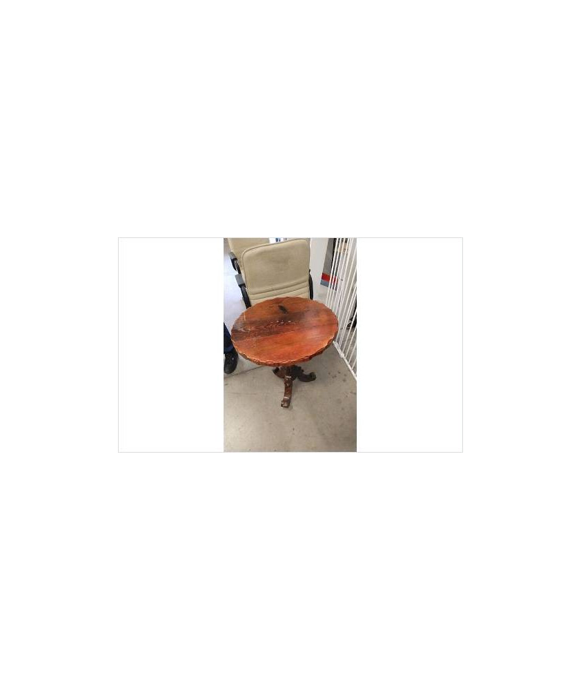 TABLE BASSE BRUTALISTE
