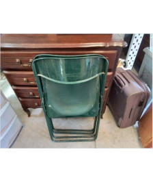 CHAISE VERTE PLIANTE DE JARDIN 
