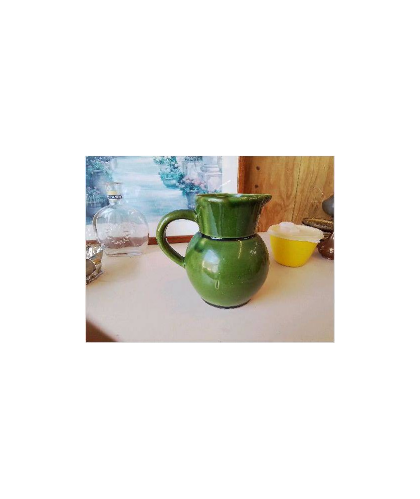 PETIT PICHET EN GRES VERT