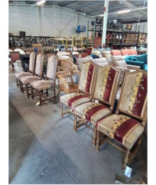 6 CHAISES BOIS CLAIR CINTRÉ A ENTRETOISE  TISSU JAUNE ROUGE AUX BLASONS ET TISSU FLEURI