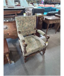FAUTEUIL STYLE LOUIS XIII TISSU VERT FLEURI 