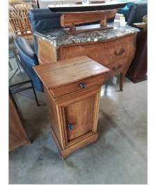 CHEVET BOIS MOULURÉ LOUIS PHILIPPE 1 TIROIR 1 PORTE POIGNÉES BLEU