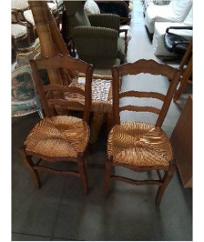 PAIRE DE CHAISES BOIS CLAIR PAILLÉ DOSSIER CHANTOURNÉ 