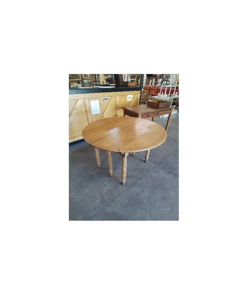 TABLE RONDE EXTENSIBLE DE 80CM BOIS CLAIR A ABATTANTS 6 PIEDS 114X73,5CM (VENDUE SANS RALLONGE) TABLE RONDE EXTENSIBLE DE 80CM BOIS CLAIR A ABATTANTS 6 PIEDS 114X73,5CM (VENDUE SANS RALLONGE)