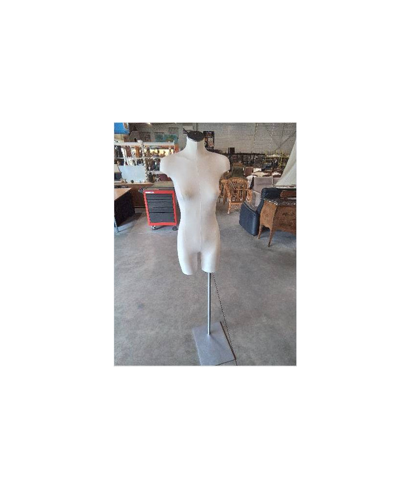  MANNEQUIN DE COUTURE SUR PIED MÉTAL