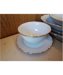 SAUCIÈRE EN PORCELAINE 