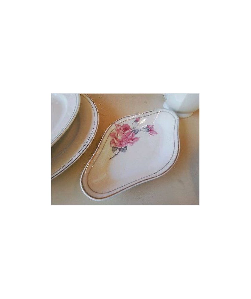RAVIER EN PORCELAINE 