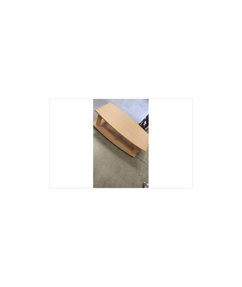 TABLE BASSE SUR ROULETTES 